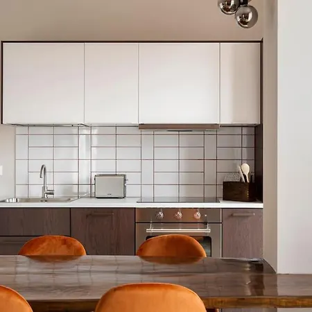 Blue & Orange House Lovely Modern Milan