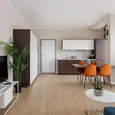 Blue & Orange House Lovely Modern דירה